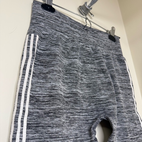 Streetwear Society Grey Compression Leggings | Racer Stripe High Waist Lifting - Picture 5 of 6